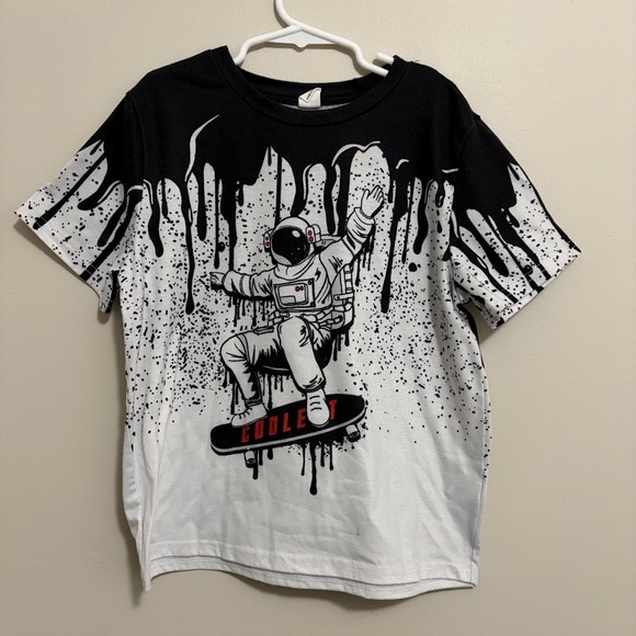 SHEIN Other - SHEIN Black and White Astronaut Kids Tee Boys 8Y